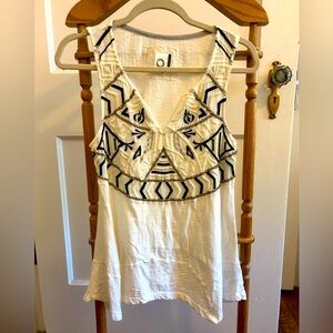 White and Black Geometric Women's Top Anthropologie